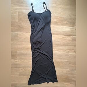 Popilush Black Maxi with Shapewear inside